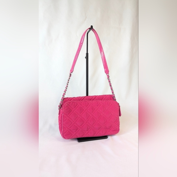Vera Bradley Quilted Shoulder Bag Hot Pink Patent Leather Barbie Barbiecore EUC - Picture 2 of 10
